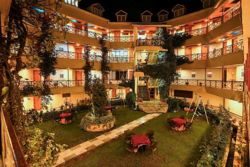 Hotel Snow Valley Resorts Manali