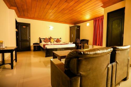 Hotel Emerald Inn
