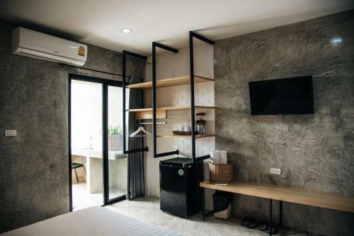 Journey Hostel Surat