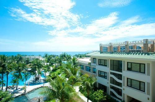 Hotel Olalani Resort & Condotel