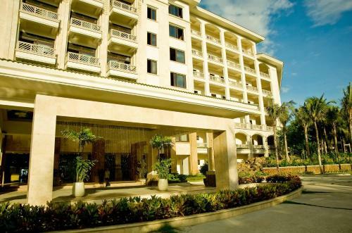 Hotel Olalani Resort & Condotel