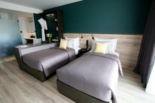 Cherie Hotel