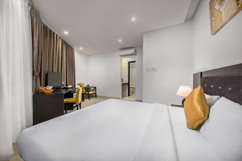 Golden Star Hotel