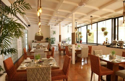 Hotel Ahuja Residency Sunder Nagar