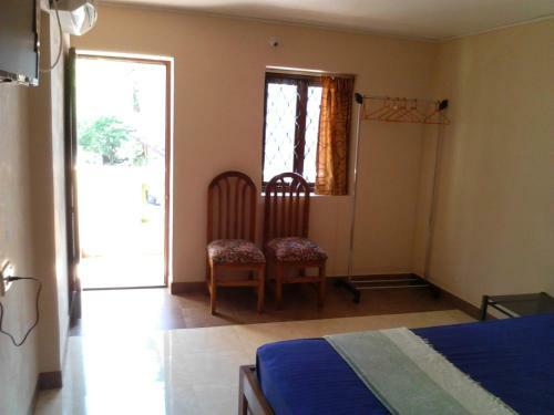 Hostal Menezes House