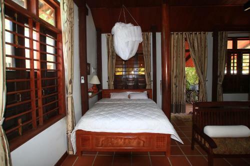 Villa Wooden House Holiday Rental