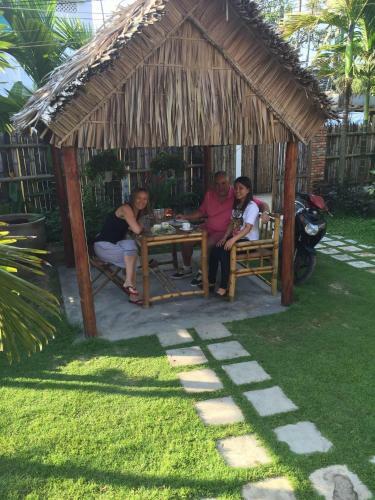 Local Beach Homestay