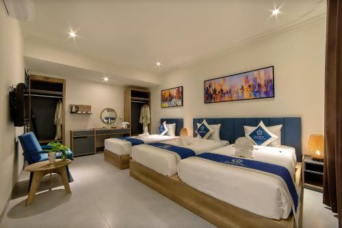 Aurora Riverside Hotel & Villas