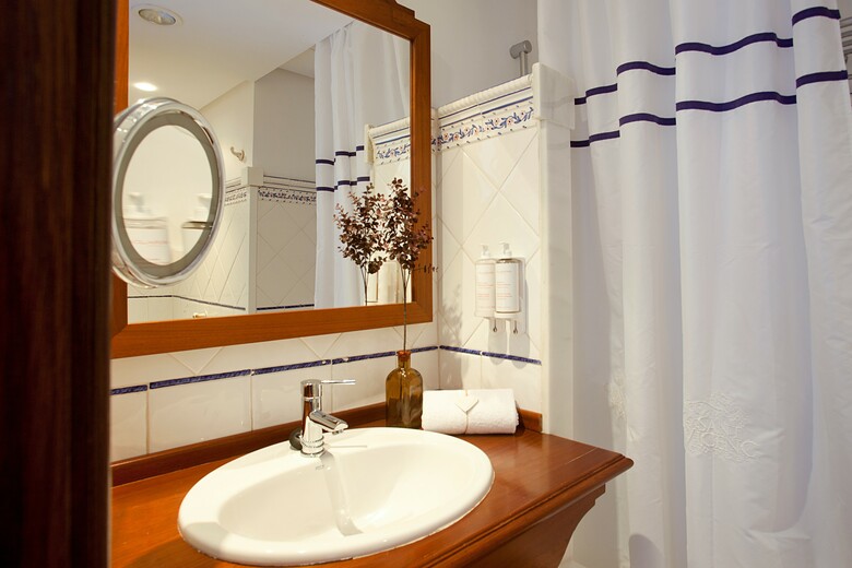 Hotel Cala Sant Vicen�