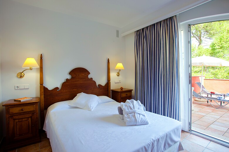 Hotel Cala Sant Vicen�