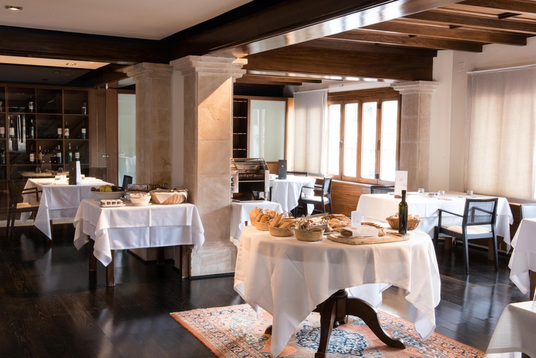 Hotel Cala Sant Vicen�