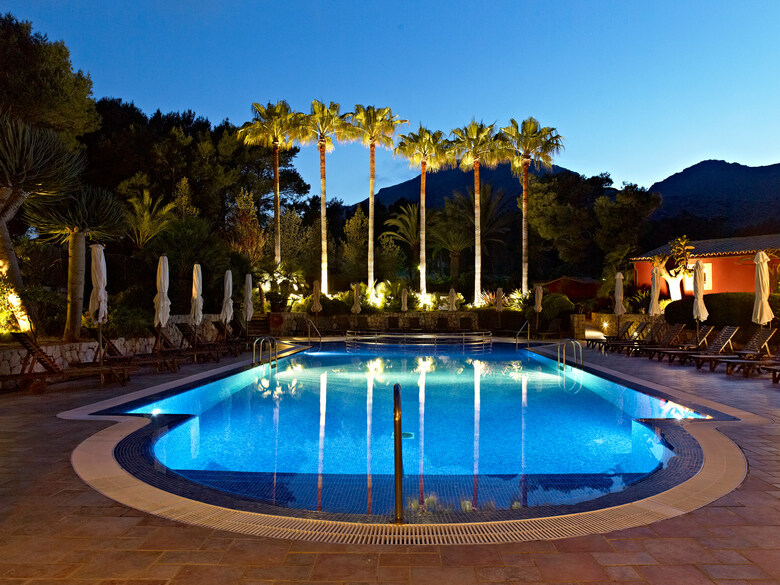 Hotel Cala Sant Vicen�