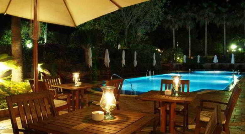 Hotel Cala Sant Vicen�