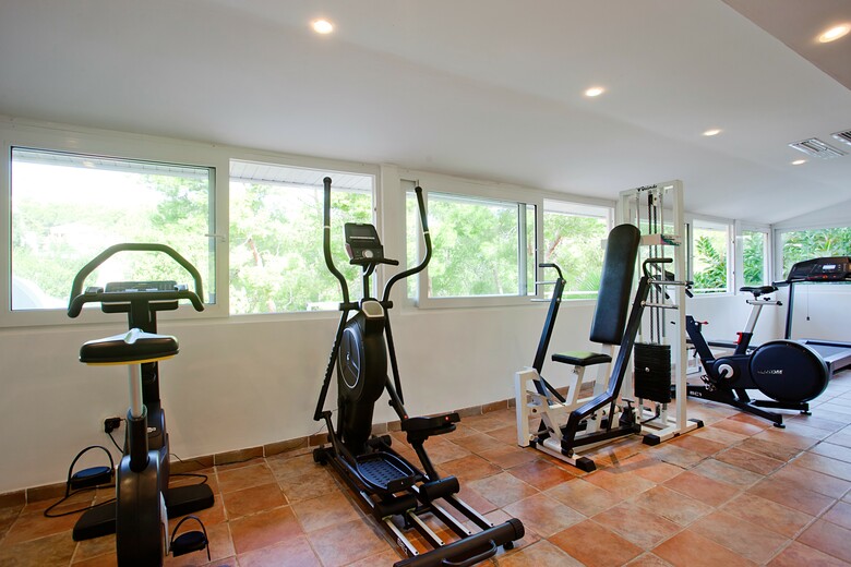 Hotel Cala Sant Vicen�