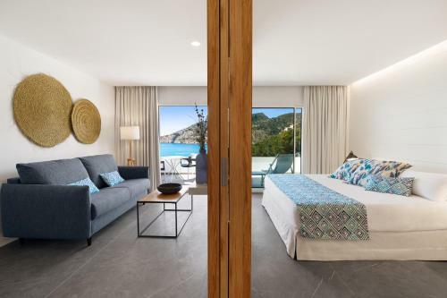 Hotel Bah�a Suites Camp De Mar