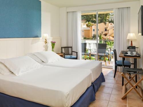 Hotel H10 Blue Mar - S�lo Adultos