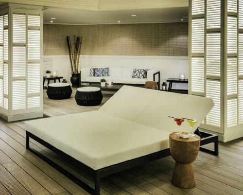 Hotel H10 Blue Mar - S�lo Adultos