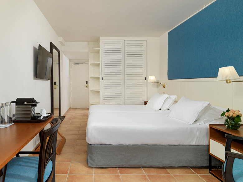 Hotel H10 Blue Mar - S�lo Adultos