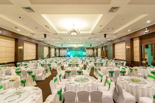 Sai Gon Ha Long Hotel