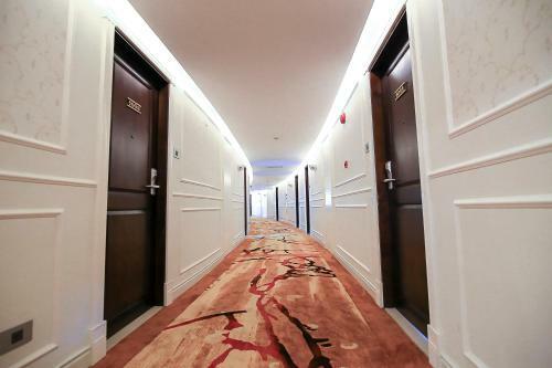 Sai Gon Ha Long Hotel