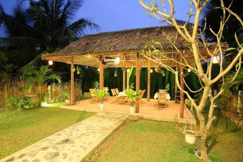 Hotel Coconut Garden