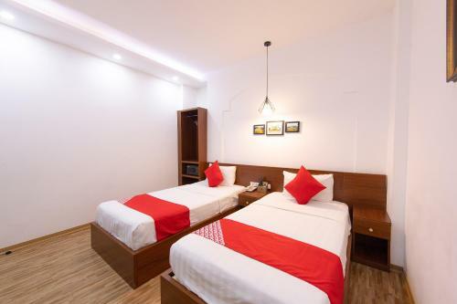 Hostal Happy Moon Guest House