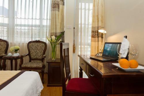 Camellia Hotel