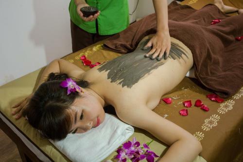 Oriental Suites Hotel & Spa