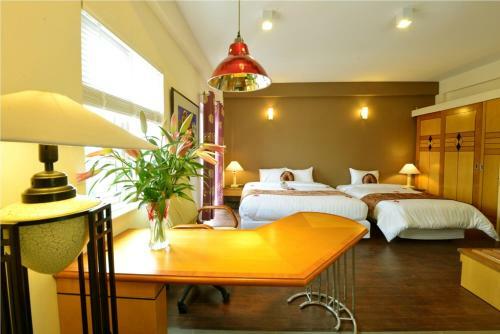 Golden Sun Villa Hotel