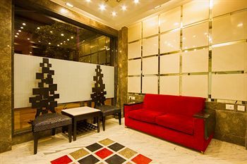 Fabhotel Karol Bagh Metro