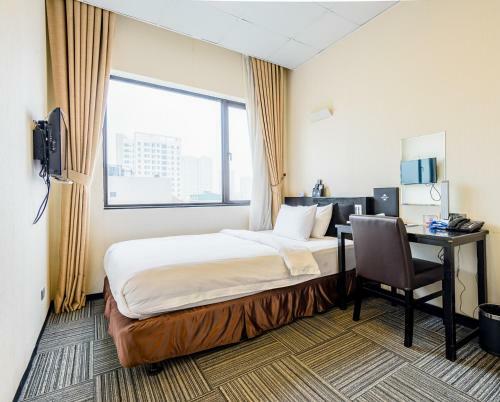 Sakura Hotel 2