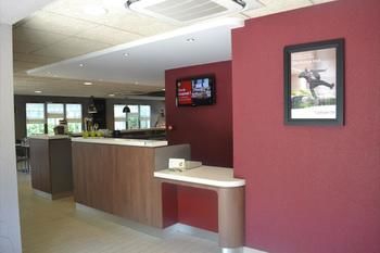 Hotel Campanile Arles