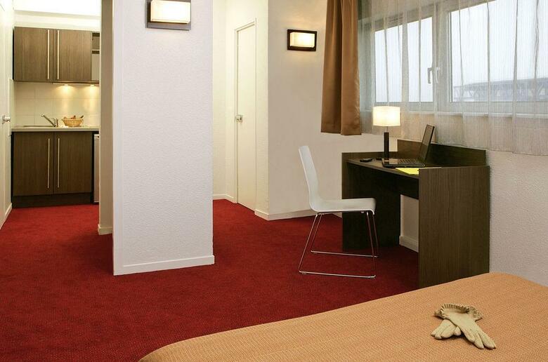 Hotel Cit�a La Villette