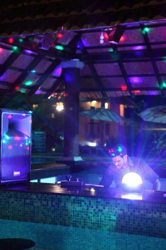 Hotel Poovar Island Resort