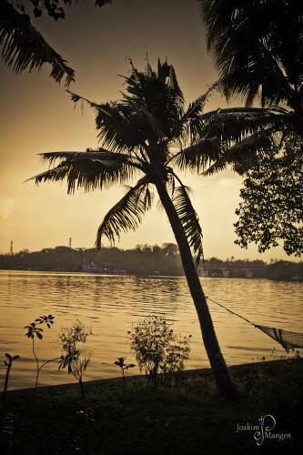 Hostal Ashtamudi Villas