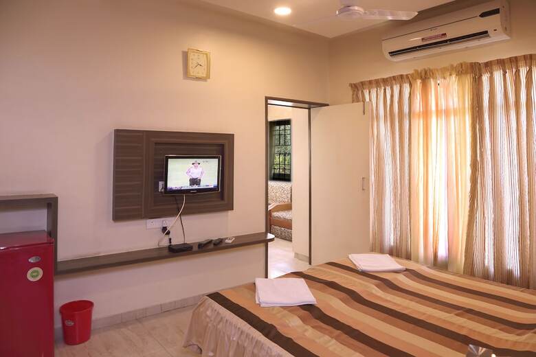 Hotel Shreyas