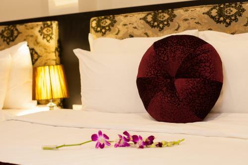 Serenity Diamond Hotel
