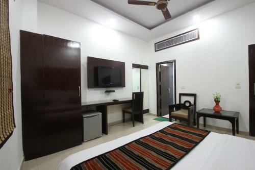 Hotel Mohan International