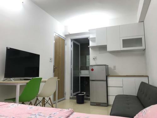 Smiley Apartment 3