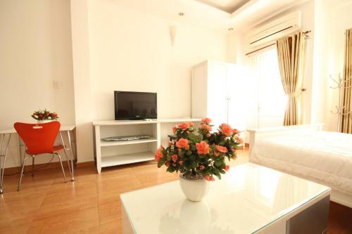 Smiley Apartment 3