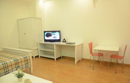Smiley Apartment 3
