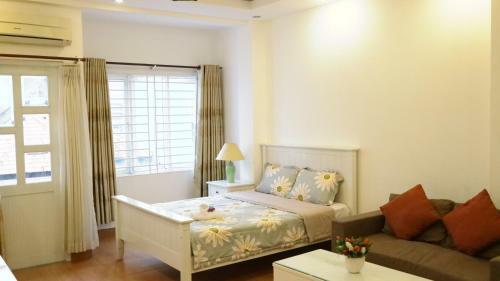 Smiley Apartment 3