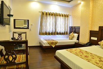 Hotel Amax Inn