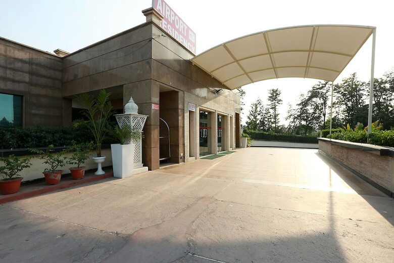 Hotel Airport Residency