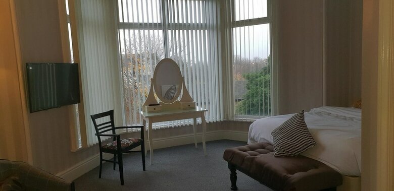 Devonshire House Hotel