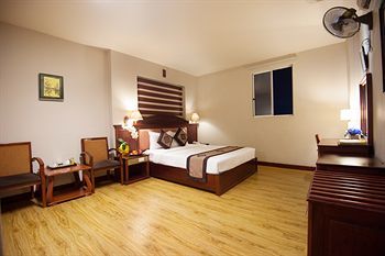 Le Le Hotel