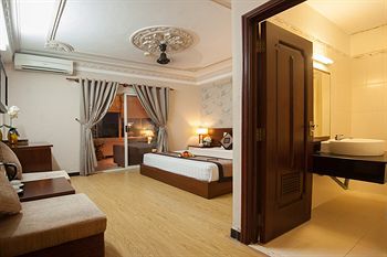 Le Le Hotel