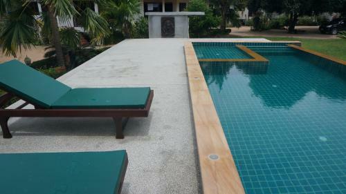 Hotel Baannoksuan Resort