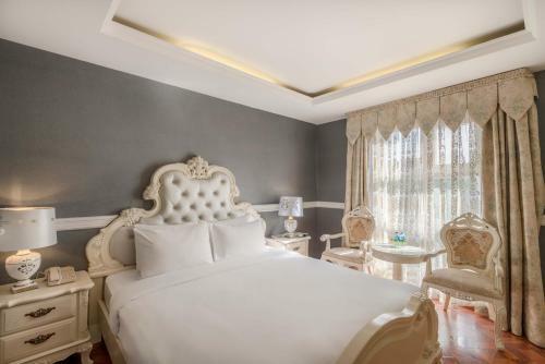 Hotel A & Em - 280 Le Thanh Ton