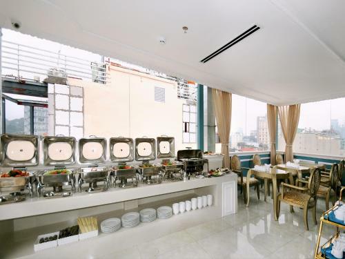 Hotel A & Em - 280 Le Thanh Ton